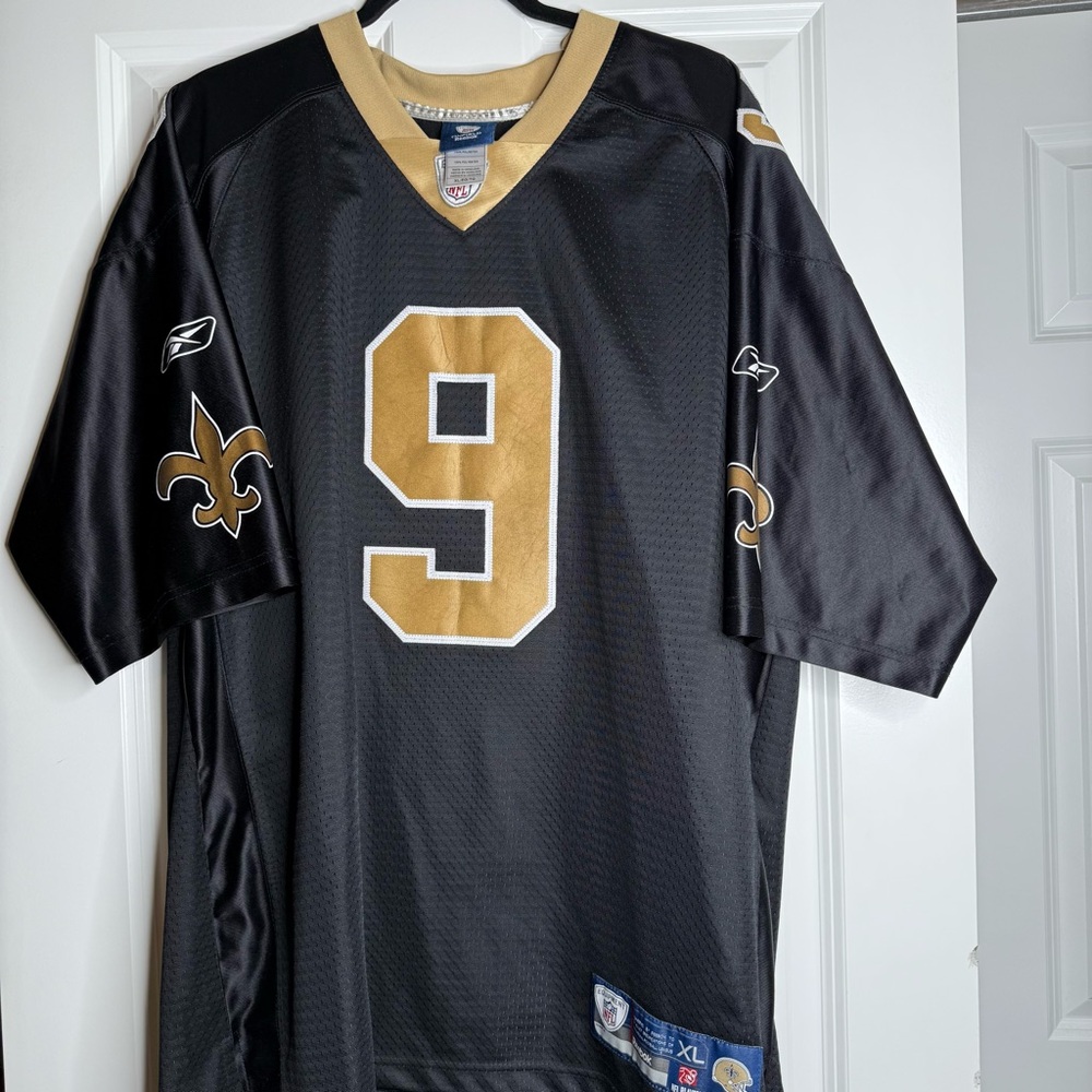 Vintage New Orleans Saints Drew Brees, Black and Gold NFL Jersey - Picture 3 of 6